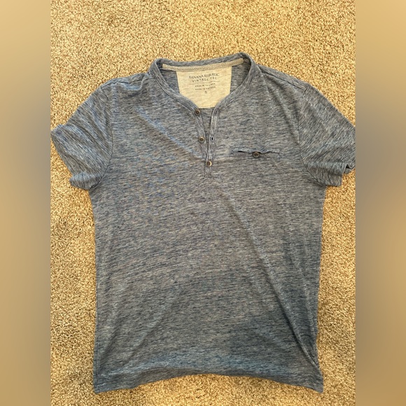 Linen blend Henley banana republic shirt - Picture 1 of 4